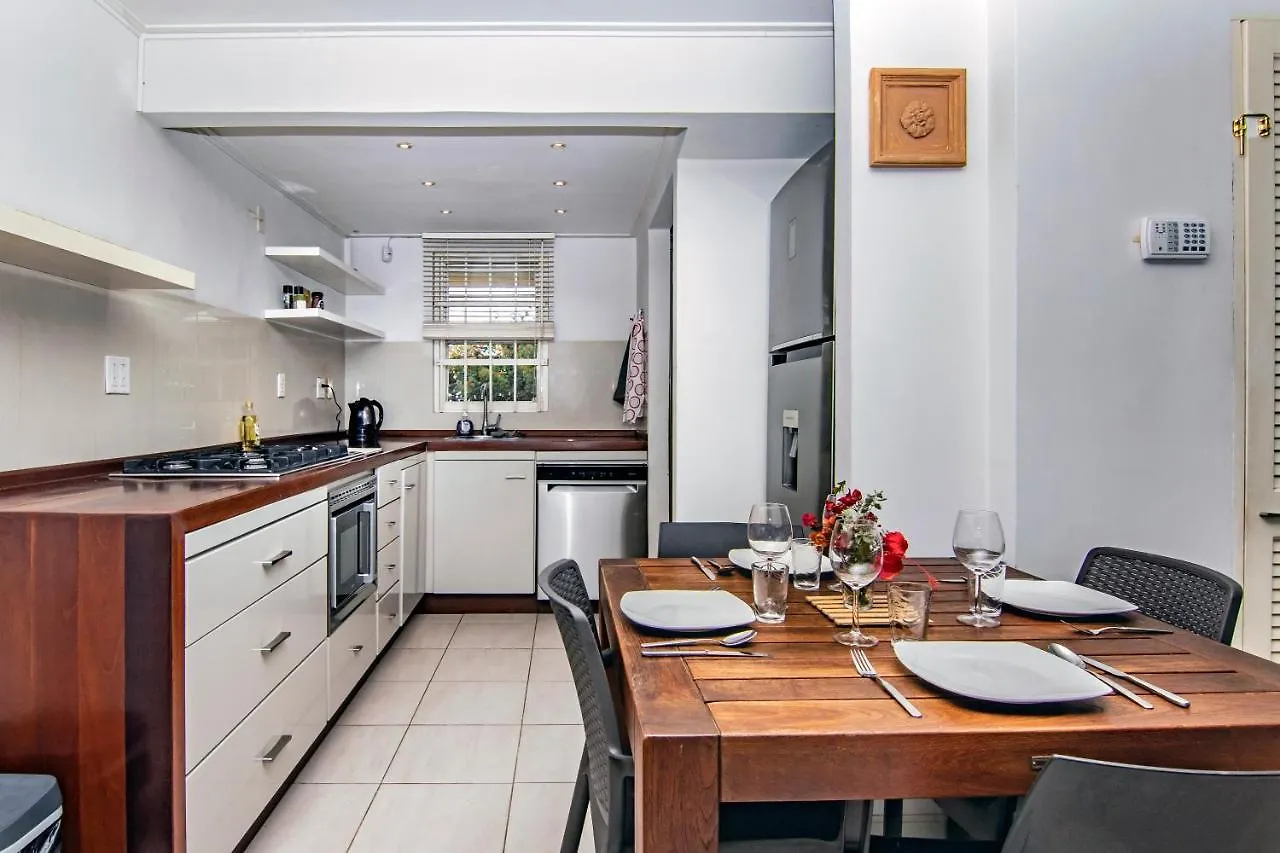 Modern appartement a150 op resort Seru-Coral 4 pers 2 slpk met een groot zwembad Willemstad